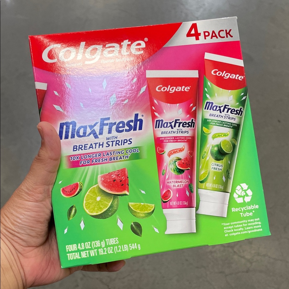 Colgate MaxFresh Breath Strips 8 Value Pack Toothpaste